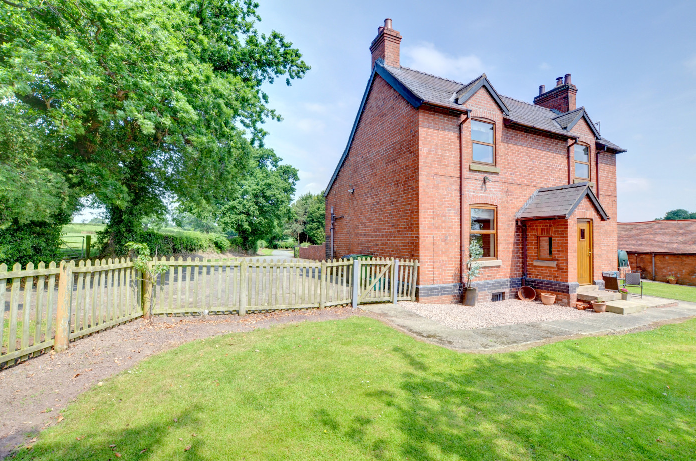 The Old Farmhouse (WAF253) Wales Cottage Holidays